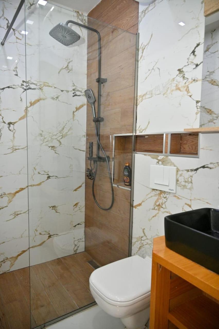 Andi Apartments Durres Exterior photo