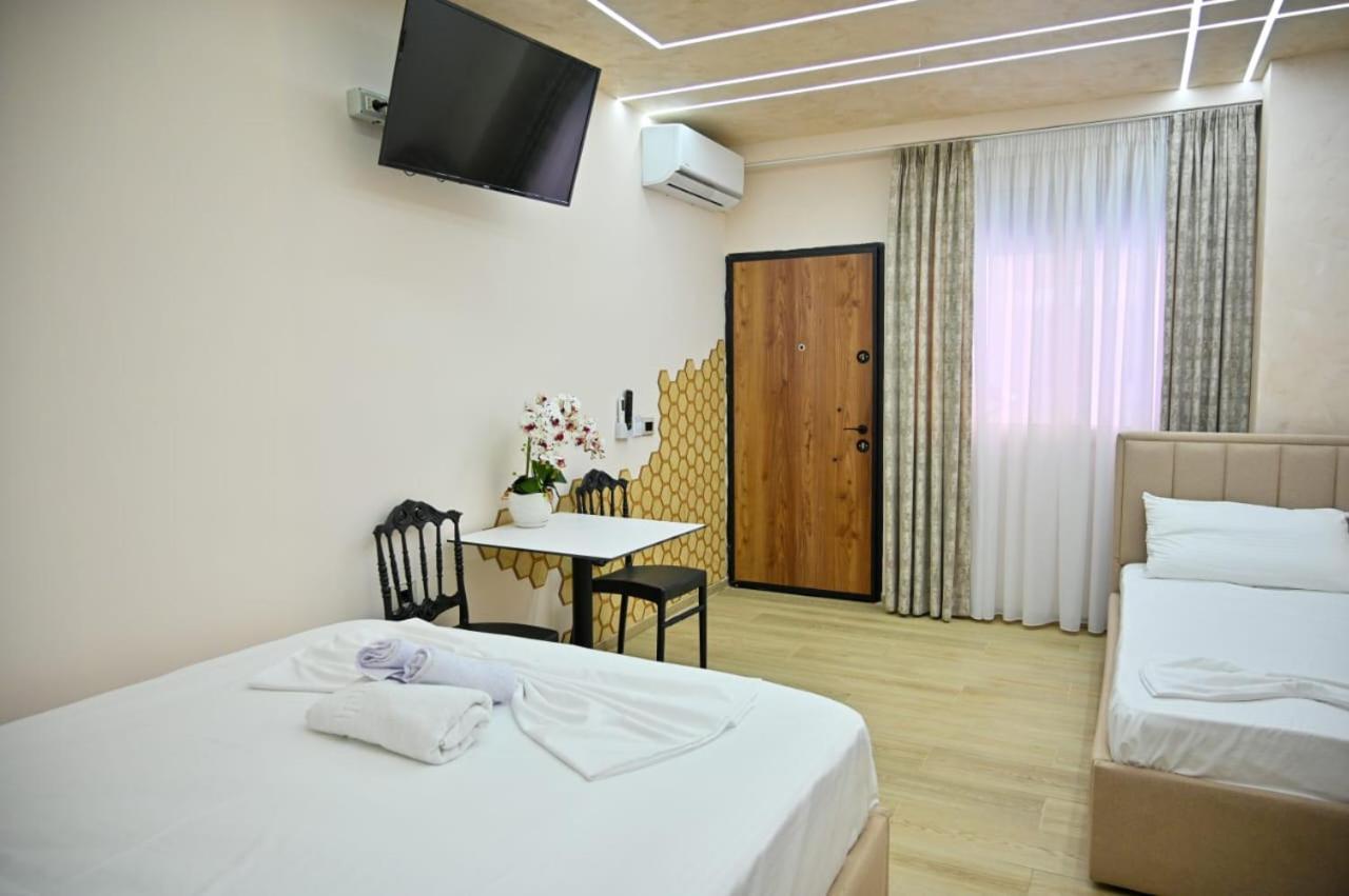 Andi Apartments Durres Exterior photo