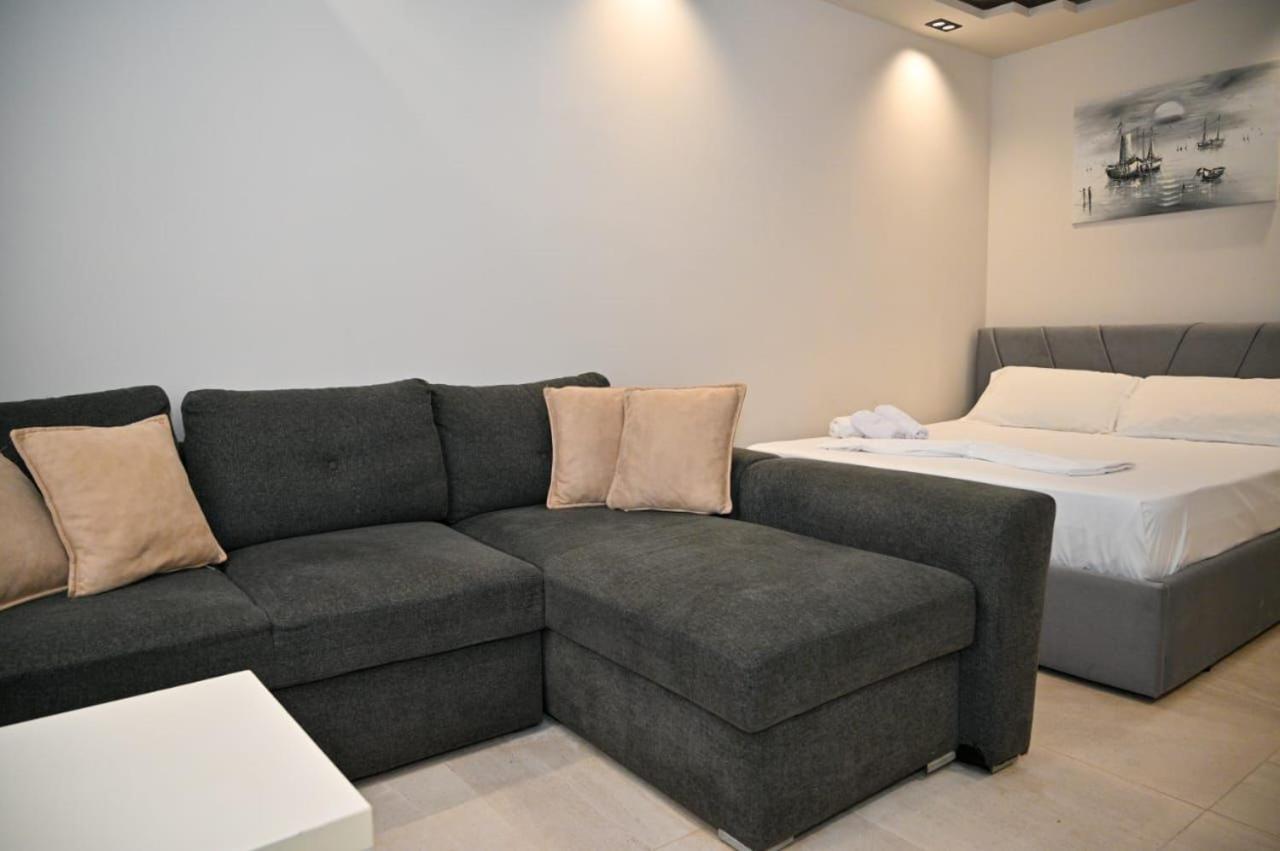 Andi Apartments Durres Exterior photo